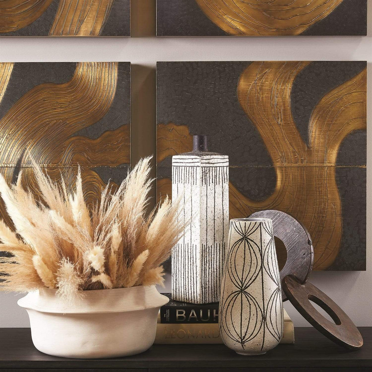 Global Views Graffiti Vase Decor