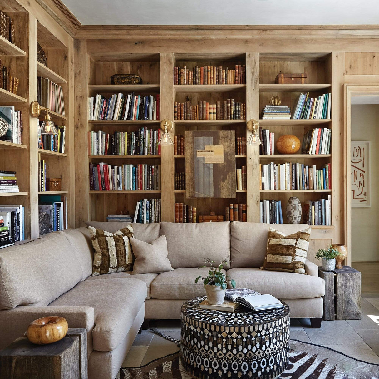 Hinkley Lighting Arti Single Light Sconce w/ Glass Shade Lighting