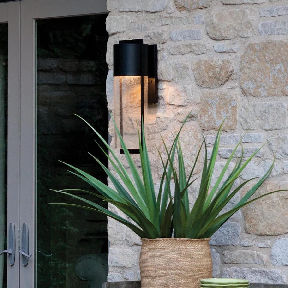 Hinkley Lighting Shelter Outdoor Wall Mount Lantern Lighting