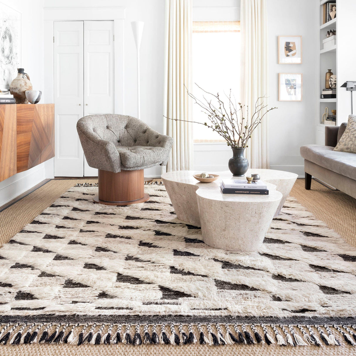 Loloi Khalid Rug - Natural/Black Rugs