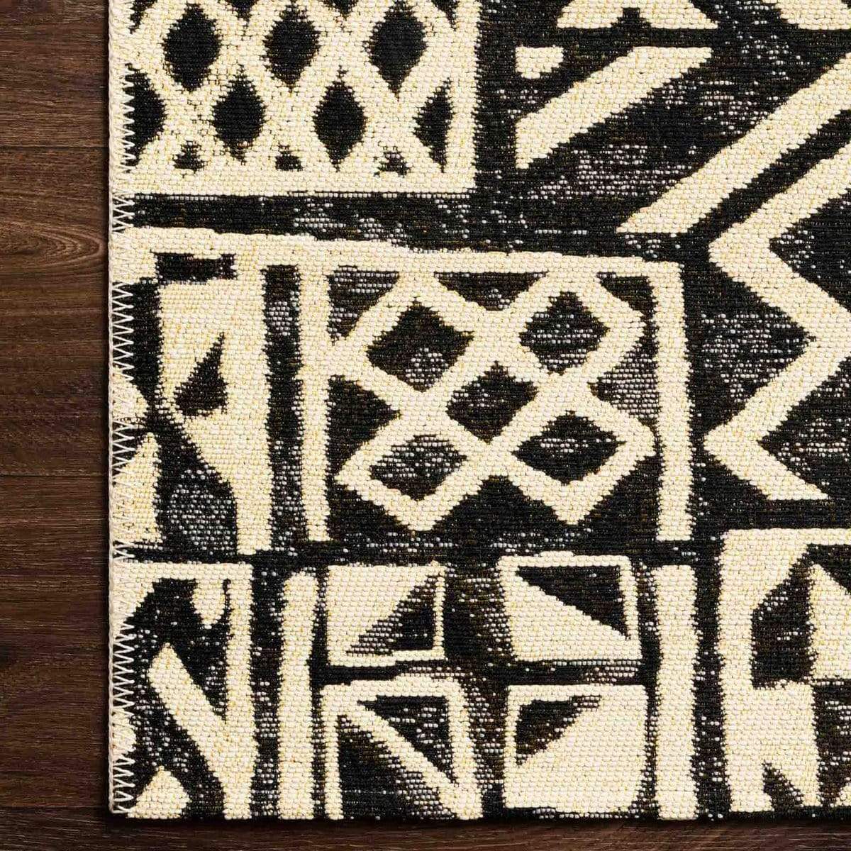 Loloi Mika Rug - Ivory/Black Rugs