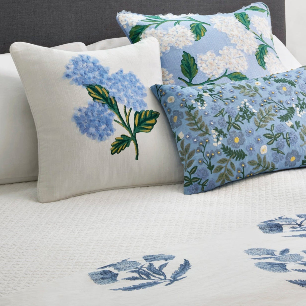 Loloi Rifle Paper Co. Bouquet Pillow - Ivory/Blue Pillows