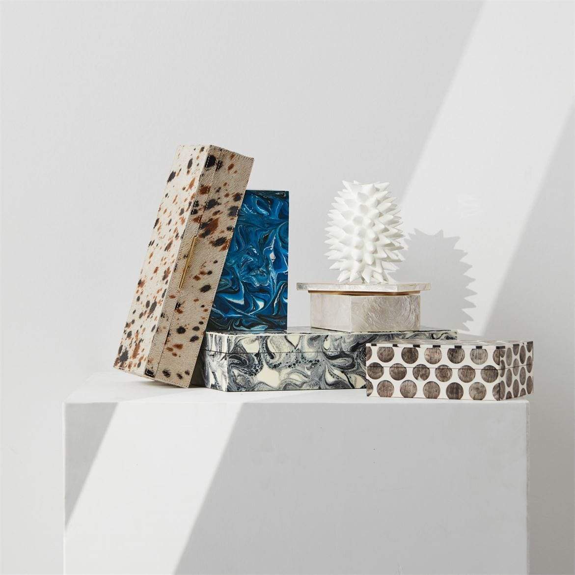 Made Goods Bentley Boxes - Chiseled Horn Pillow & Decor made-goods-OBJBENTLEBXWHS2