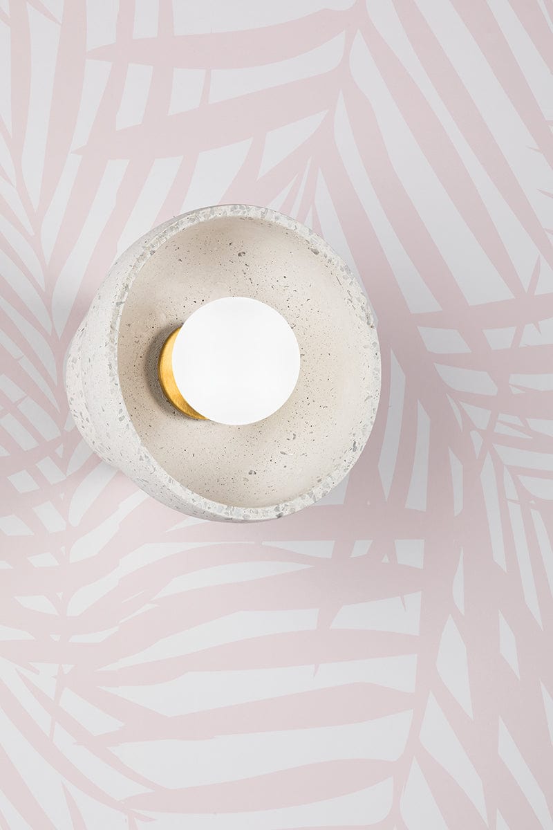 Megan Molten Margaret Sconce megan-molten-H710101-AGB