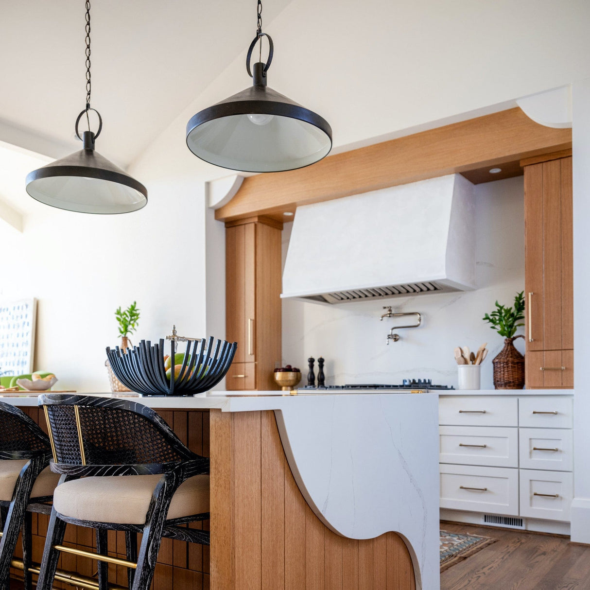 Regina Andrew Webbed Bowl - Oblong Decor regina-andrew-20-1206 844717025990