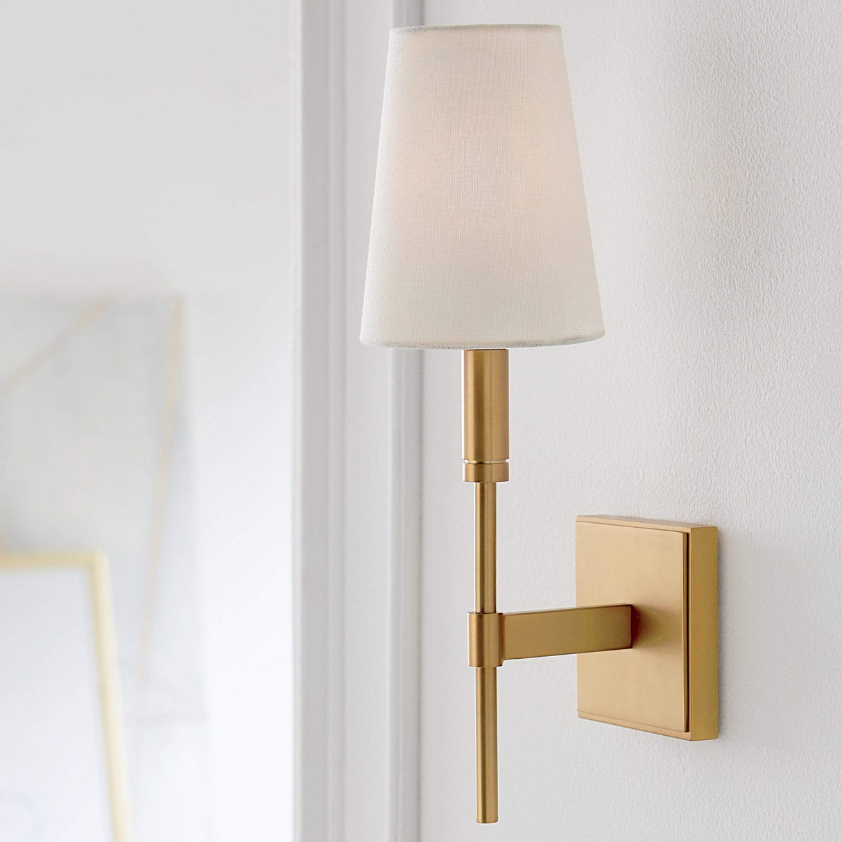 Thomas O'Brien Beckham Classic Sconce Lighting