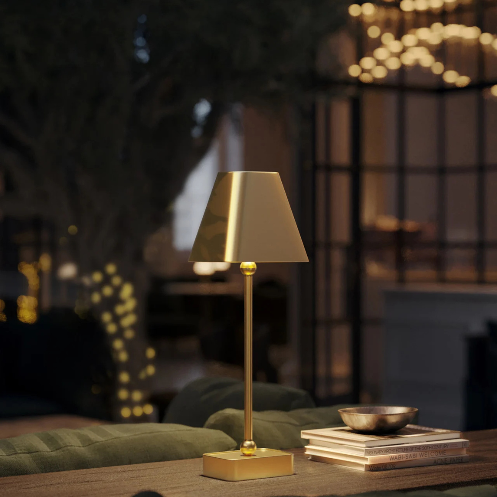 Gadabout Cordless Table Lamp