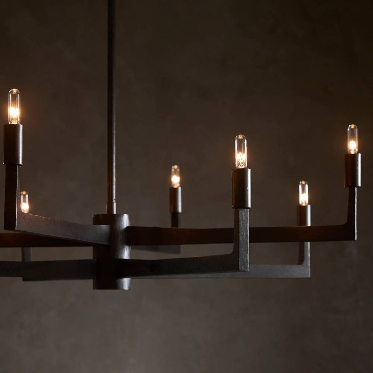 Griff Chandelier Chandeliers