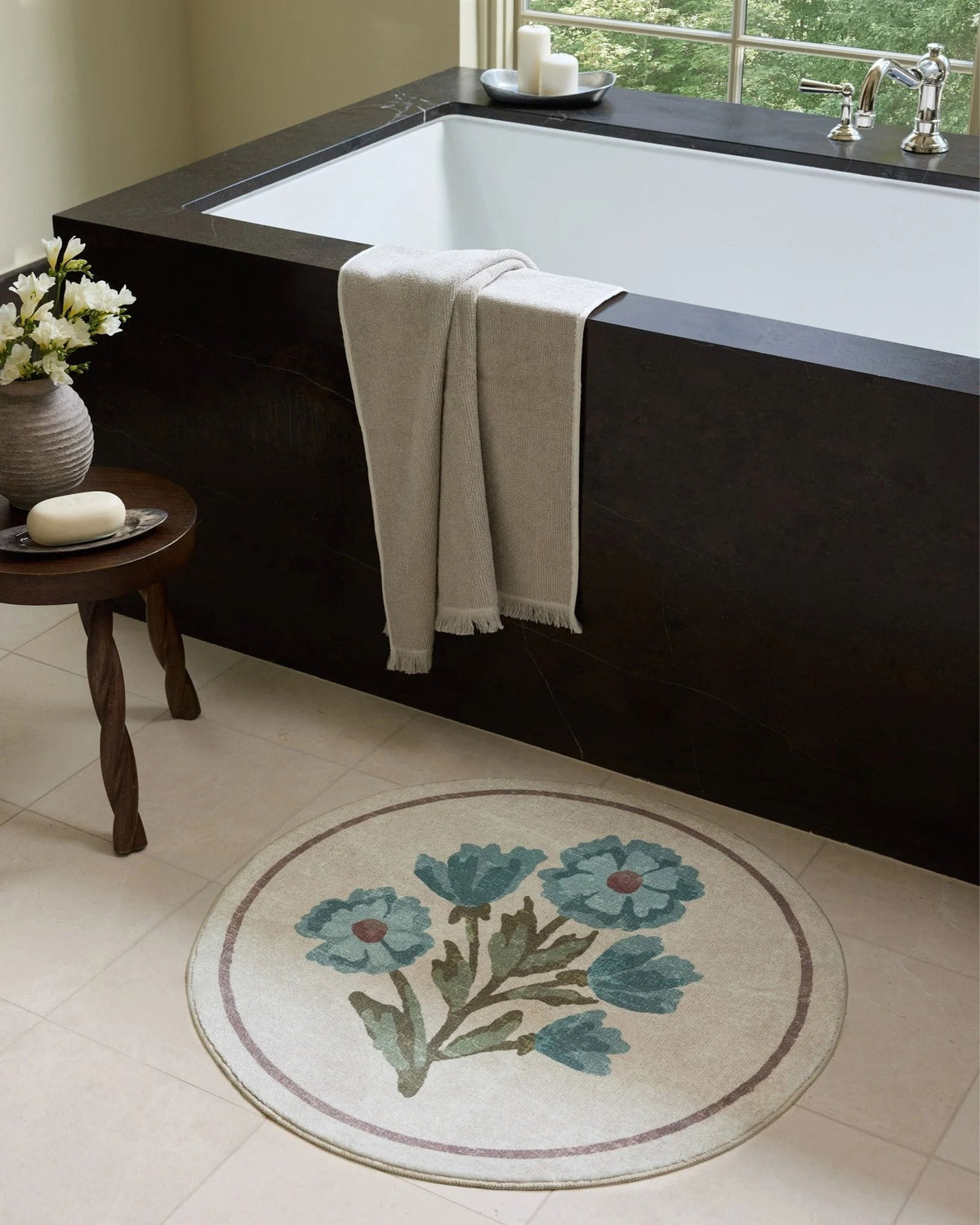 Clove Ivory/Blue Rug Area Rugs