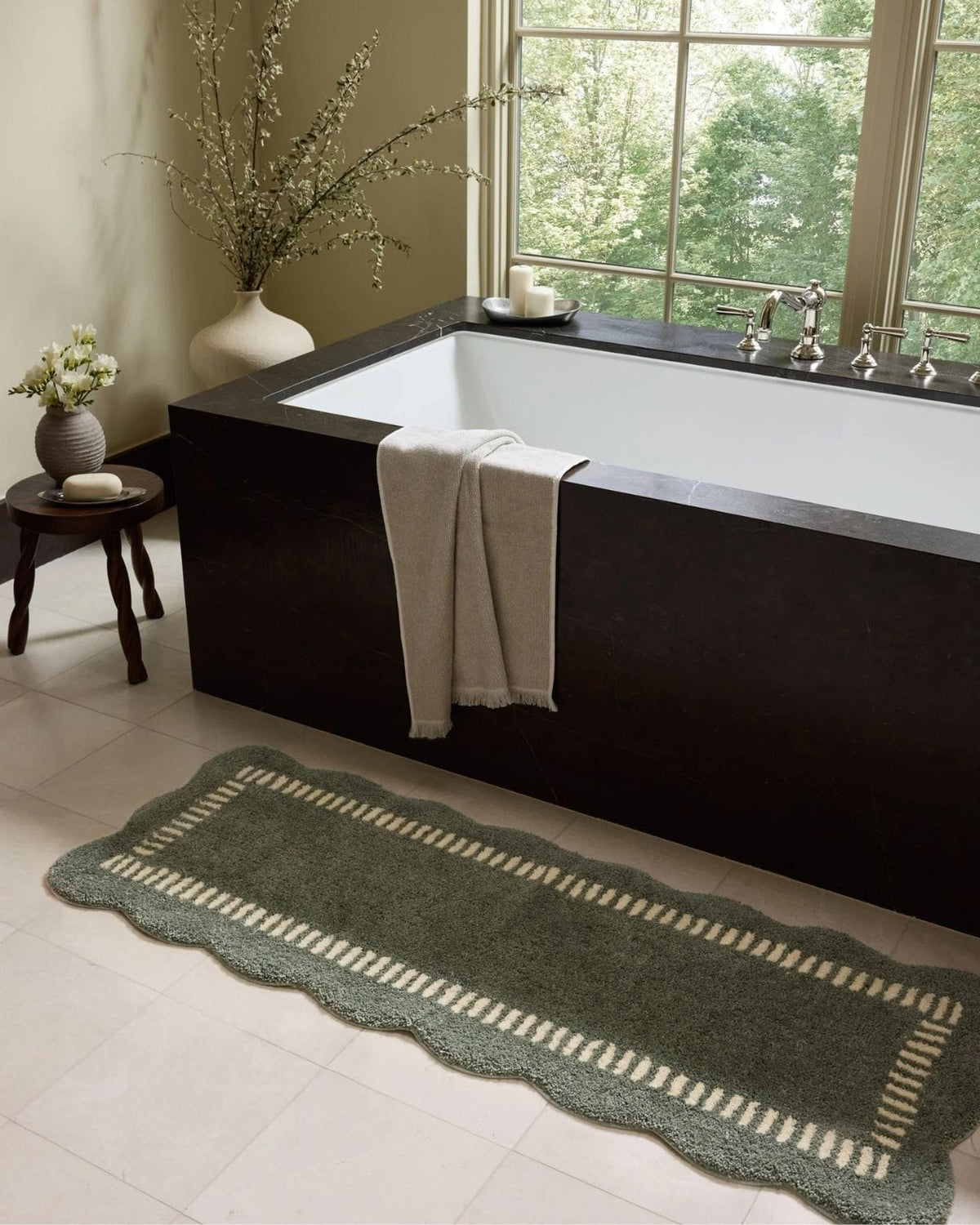 Valerie Rug Area Rugs