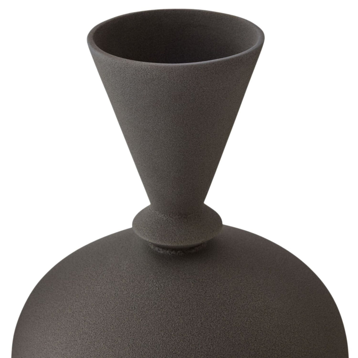 Villa Vase Vases + Urns
