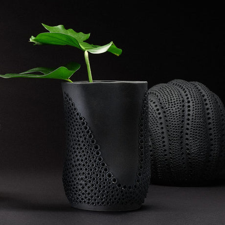 Moonrise Vase Vases + Urns 7MOON-VABK 688933034752
