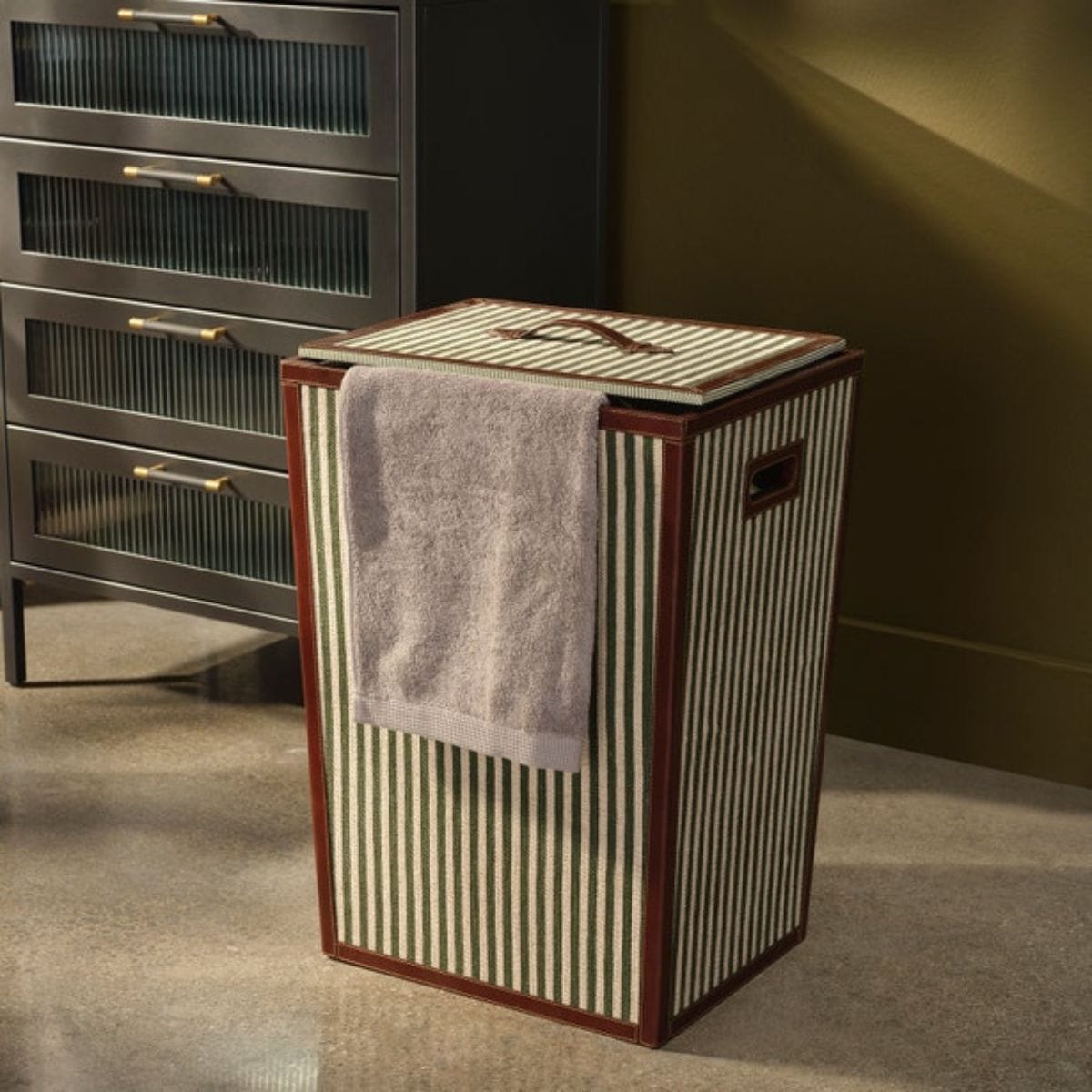 Franklin Hamper Bath Accessories