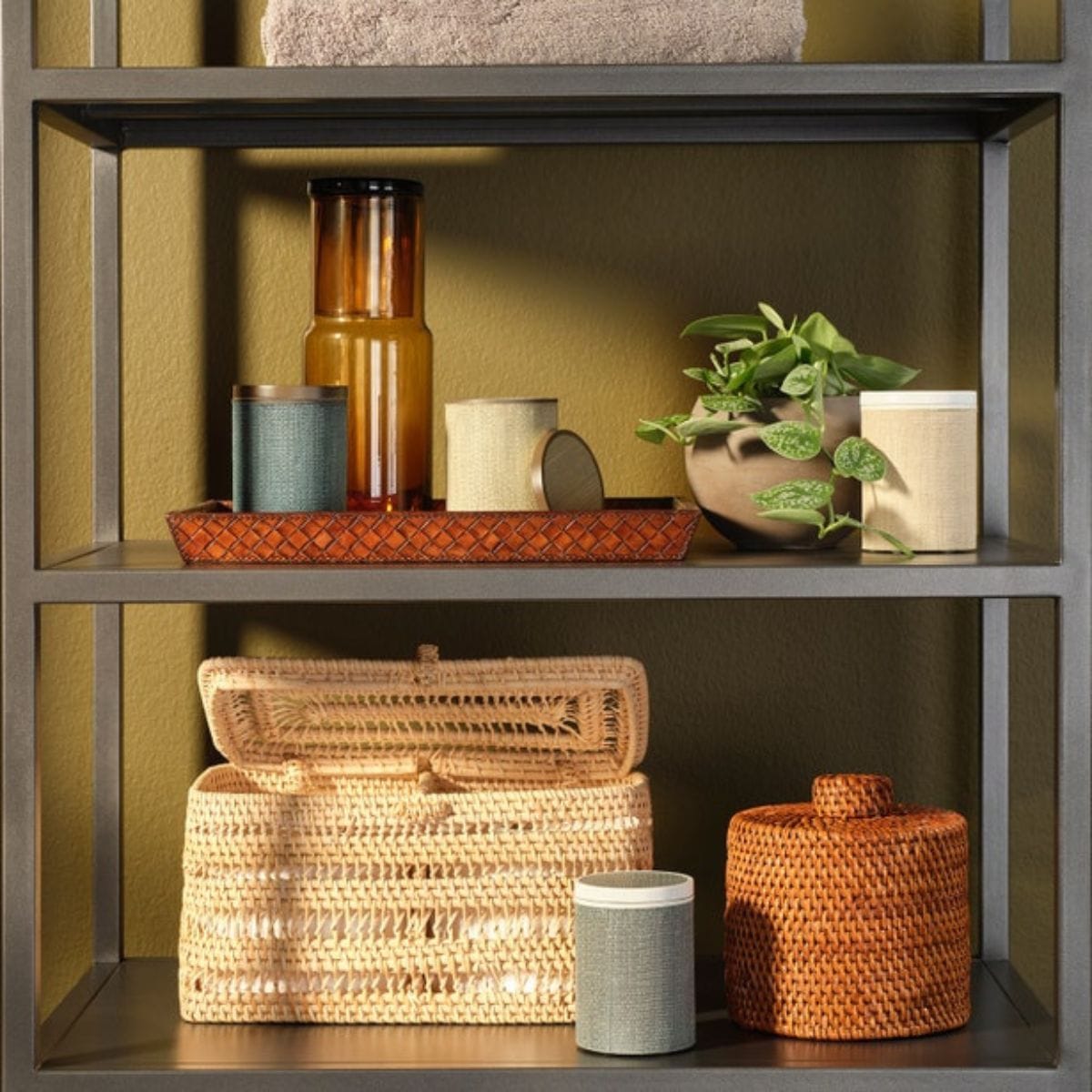 Dalton Toilet Paper Cover Bath Accessories