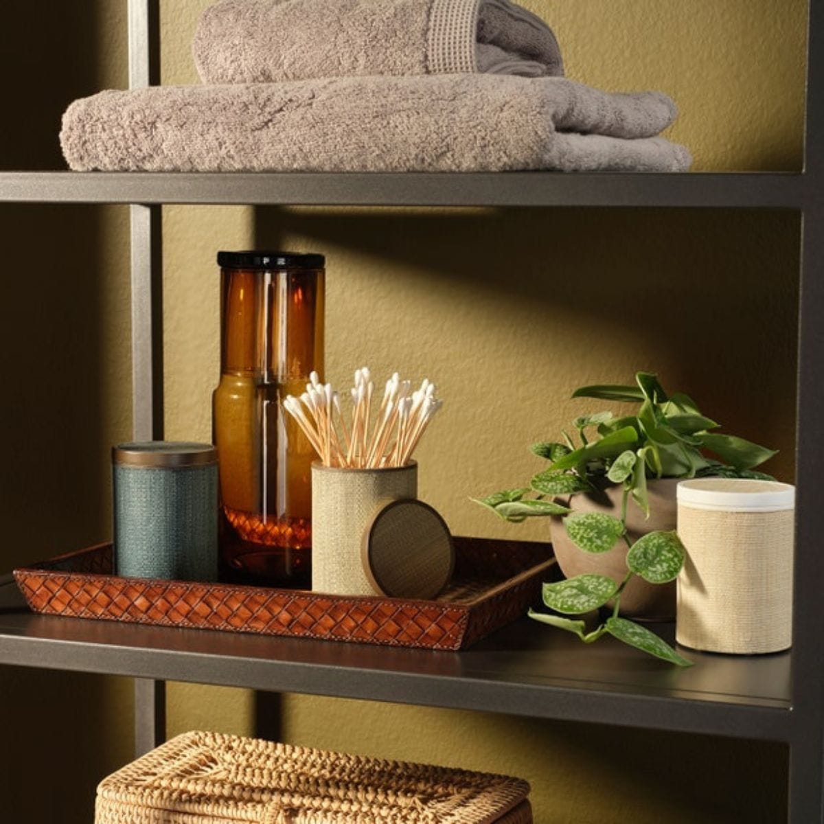 Lexington Tray Bath Accessories