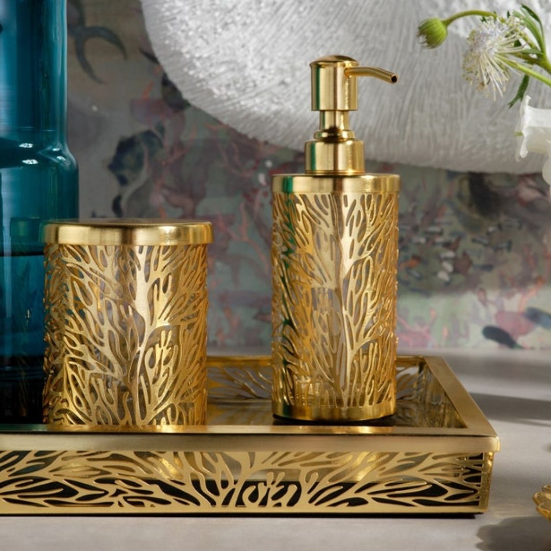 Lynn Bath Collection