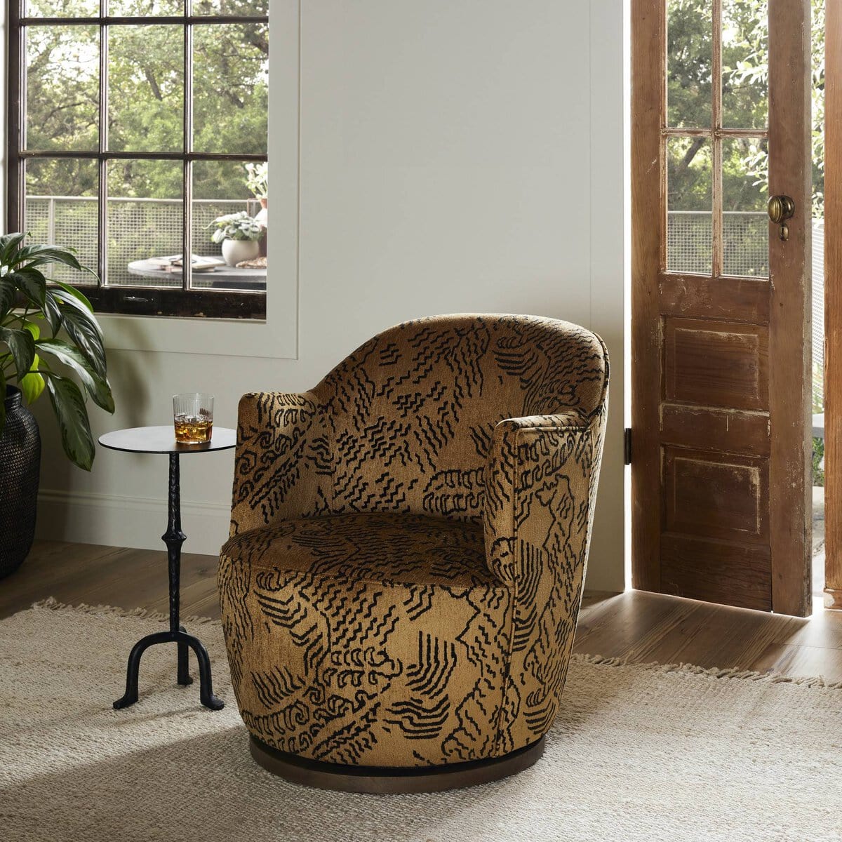 Aurora Swivel Chair Swivel Chair