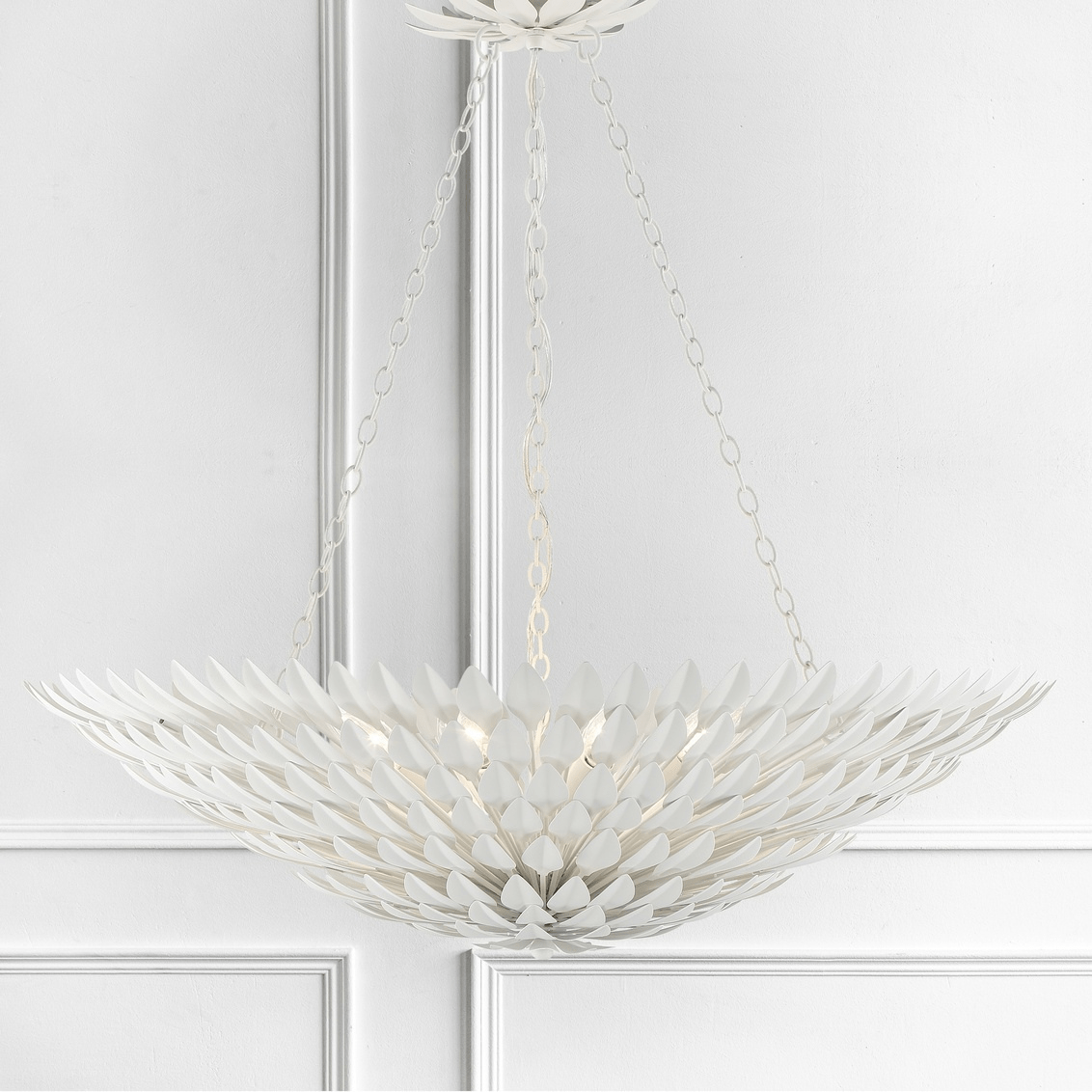 Broche Chandelier Chandeliers