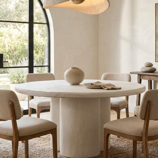 Hannah Indoor/Outdoor Round Dining Table Outdoor Dining Tables