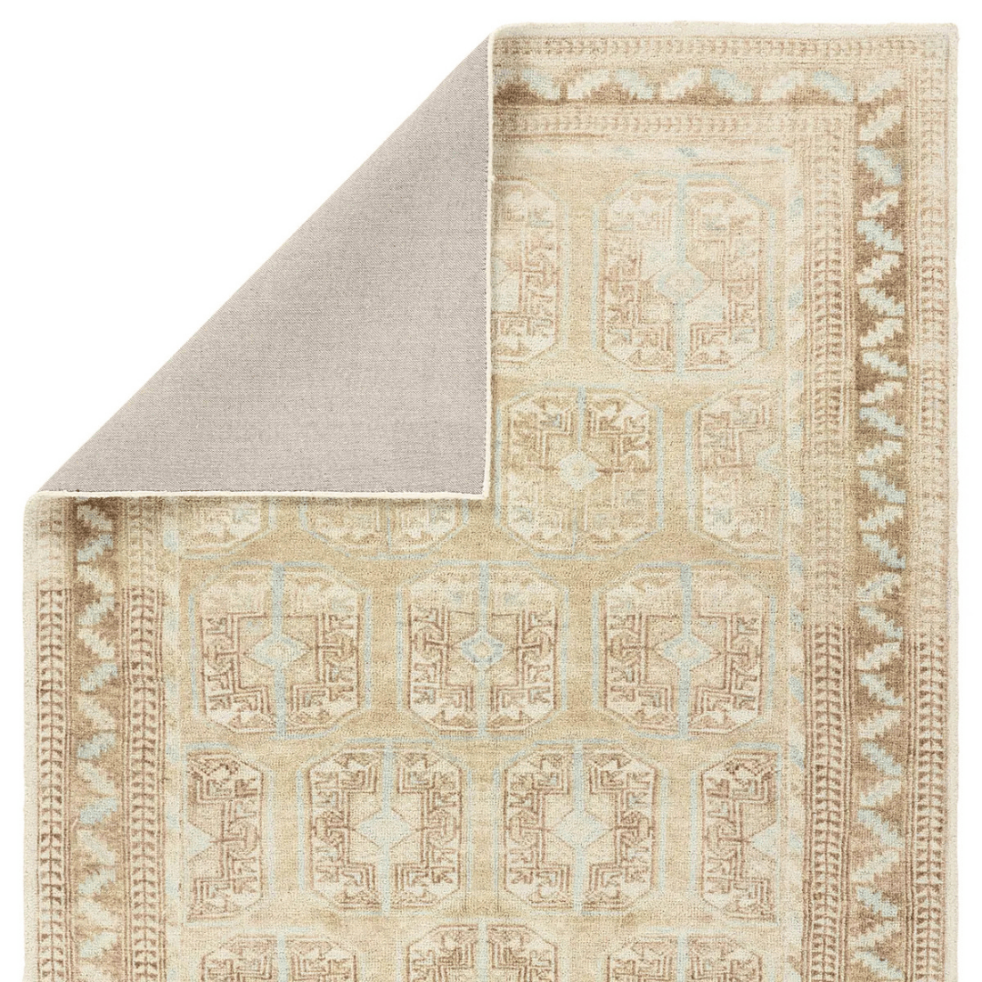 Magnus Throw Rug Casen Magnus Rug – Meadow Blu