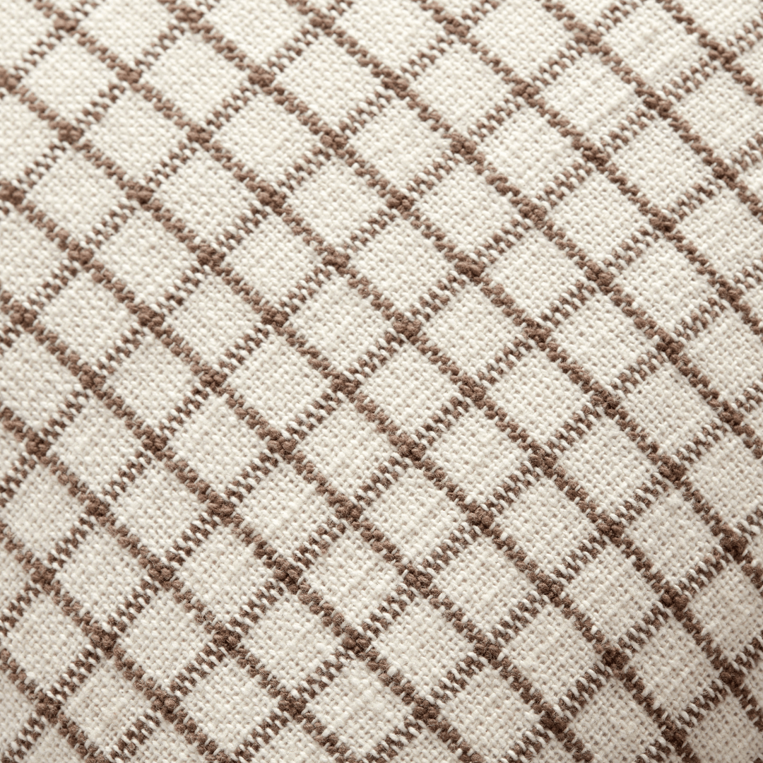 Dinah Pillow Throw Pillows