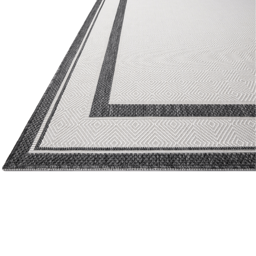 Easton Indoor/Outdoor Onyx/Ivory Rug Outdoor Rugs