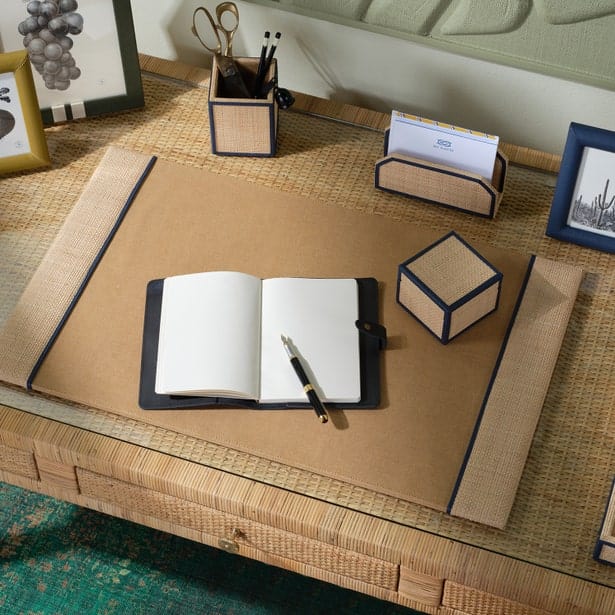 Hanford Accessory Set Table Accessories