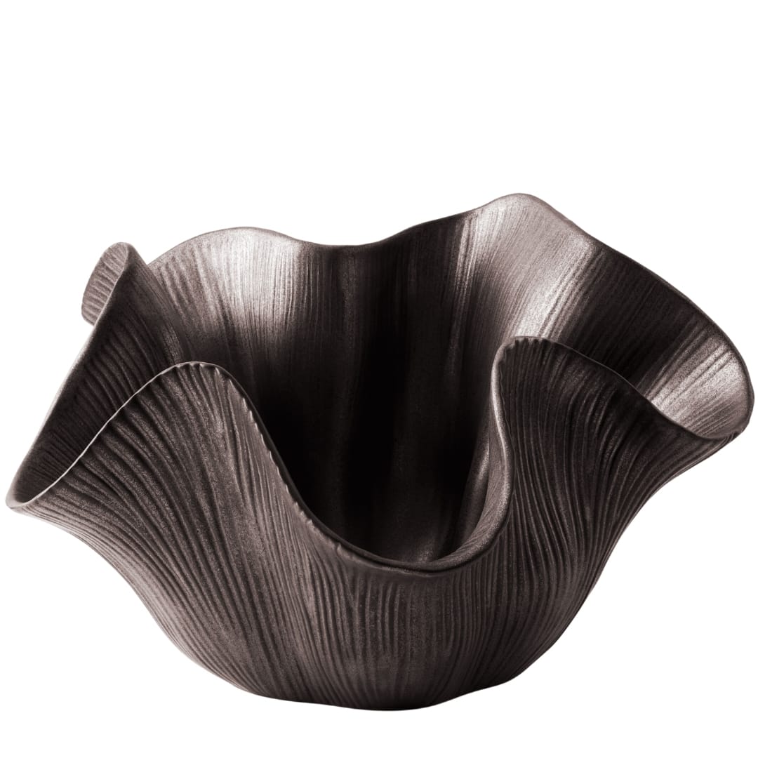 Jennifer Farrell Scallop Bowl Centerpiece + Accent Bowls