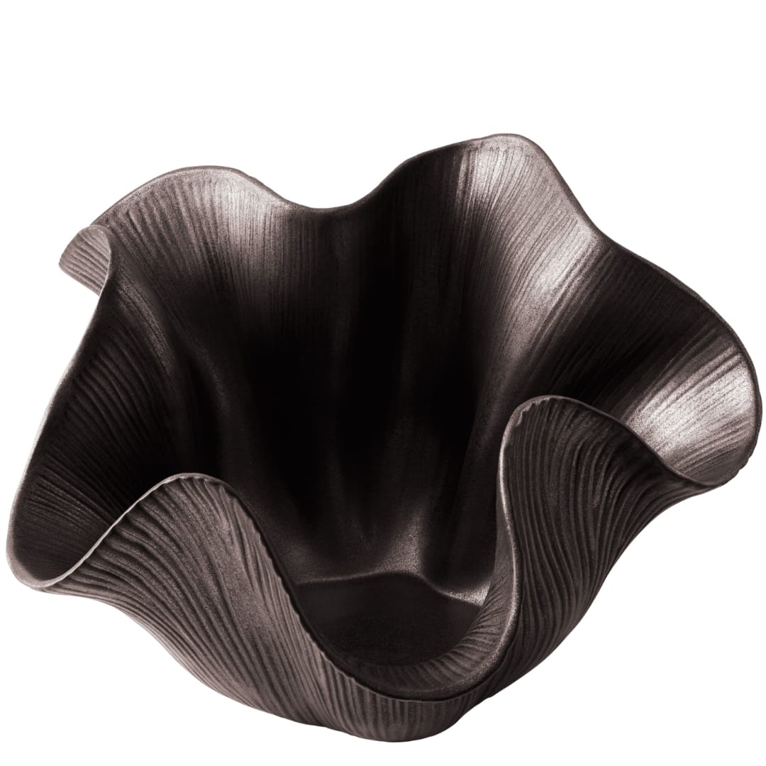 Jennifer Farrell Scallop Bowl Centerpiece + Accent Bowls