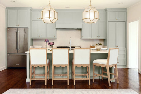 Lanister Counter Stool Bar + Counter Stools