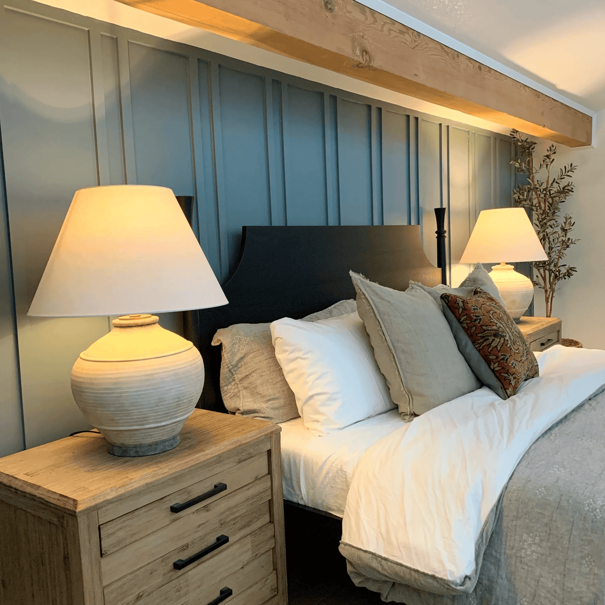 Malta Table Lamp Table + Desk Lamps L1373-ASH 806134897178