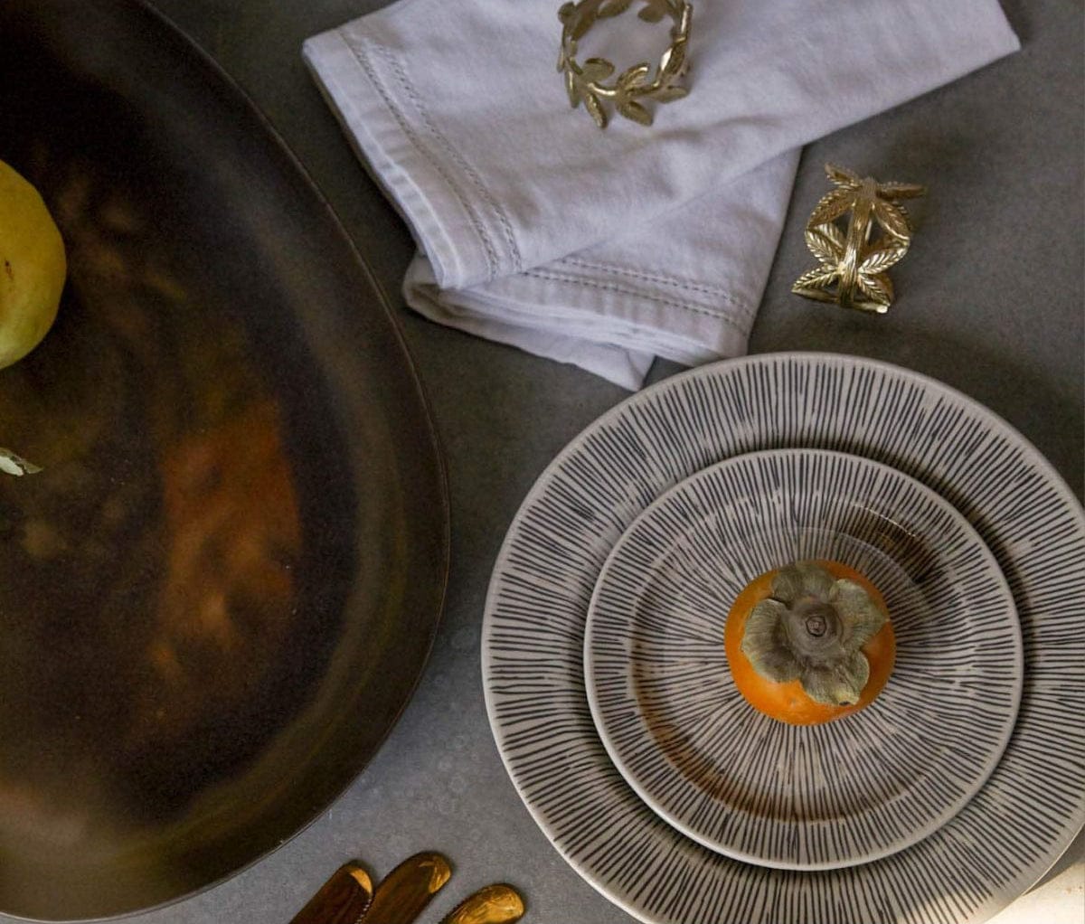 Nolan Black/Cream Dinnerware Collection (Pack of 4) Dinnerware