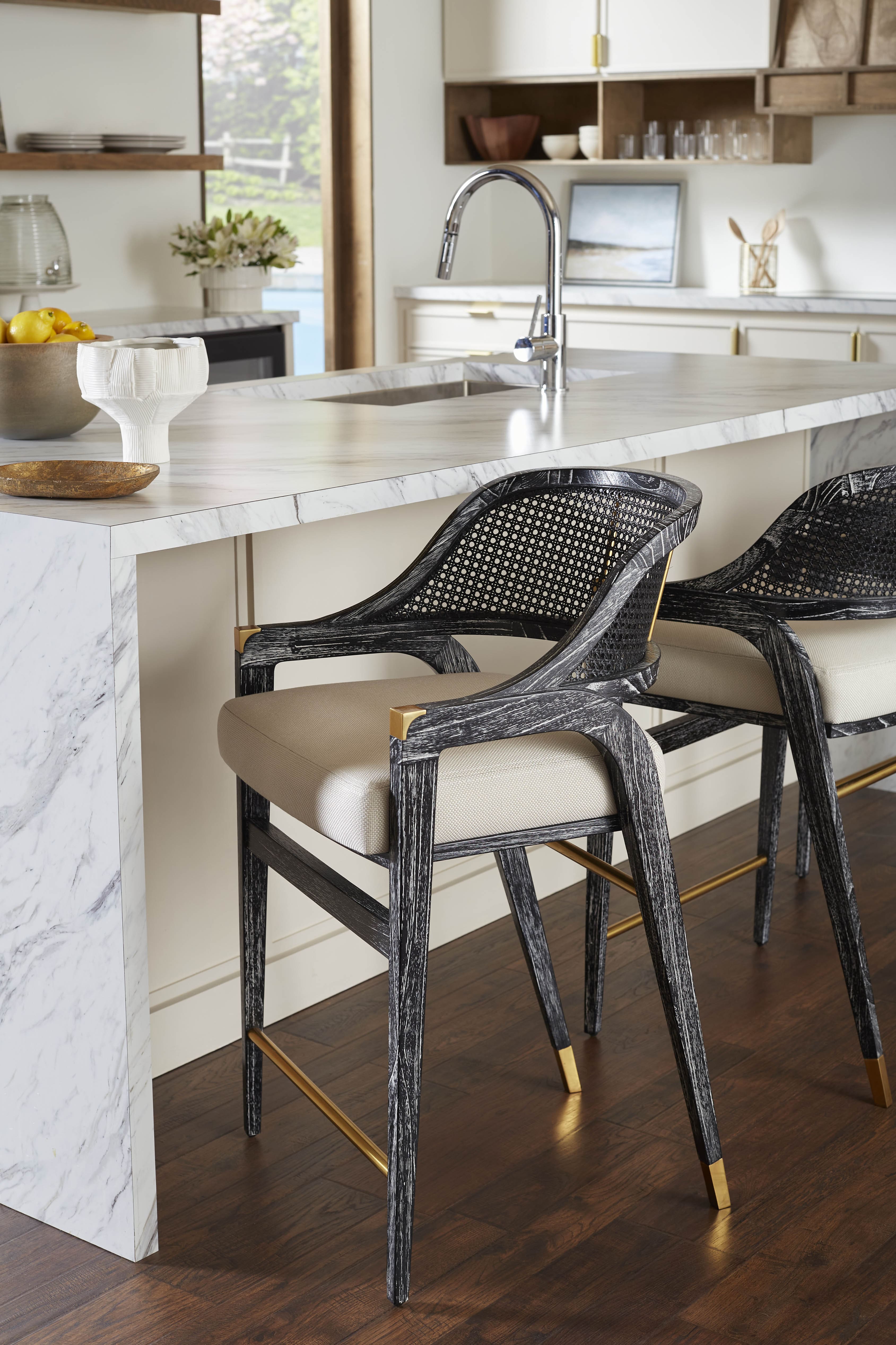 Bungalow counter stool deals