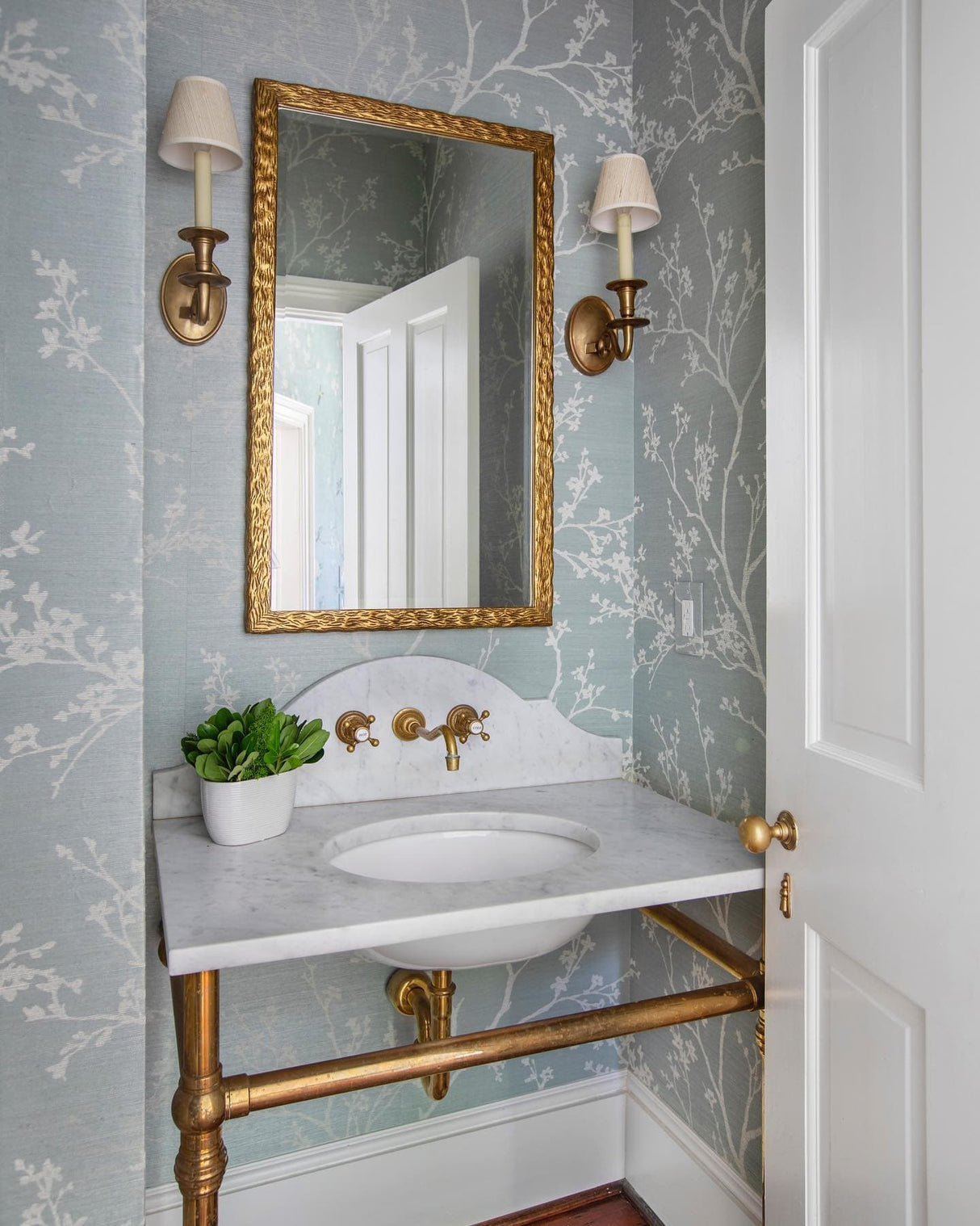 Wardell Mirror Mirrors