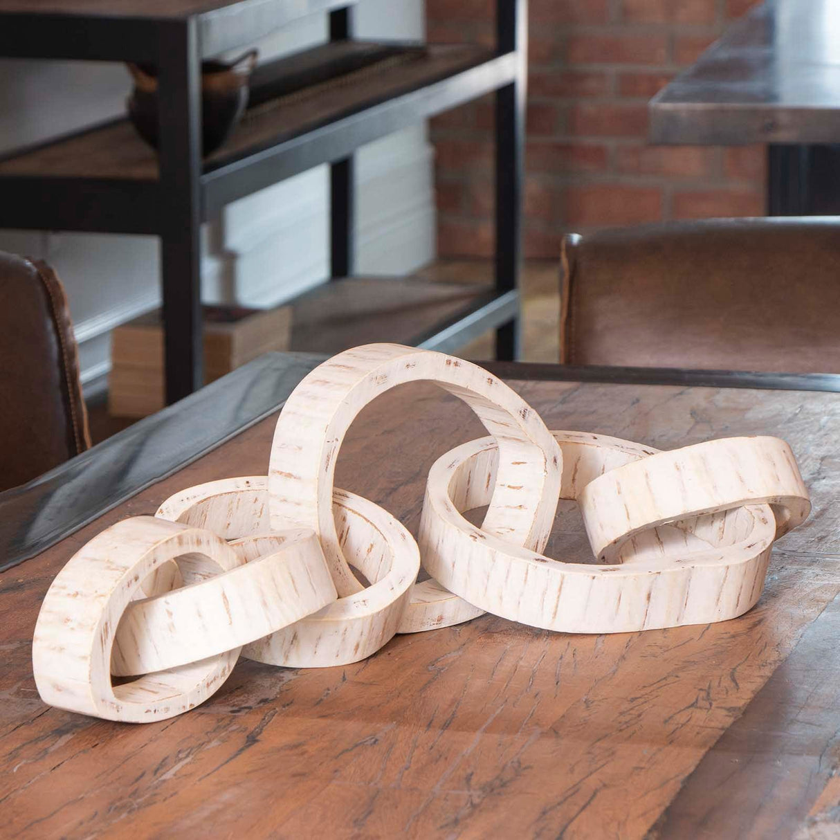 Wooden Links Centerpiece Decor