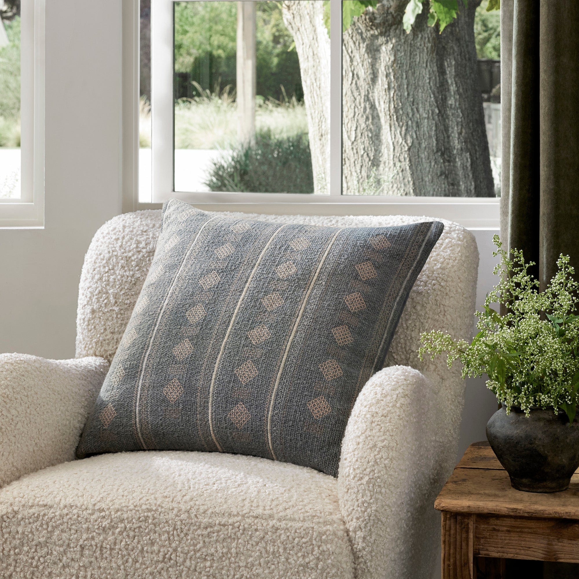 Amber Lewis x Loloi Palomar Pillow - Thumbnail 2