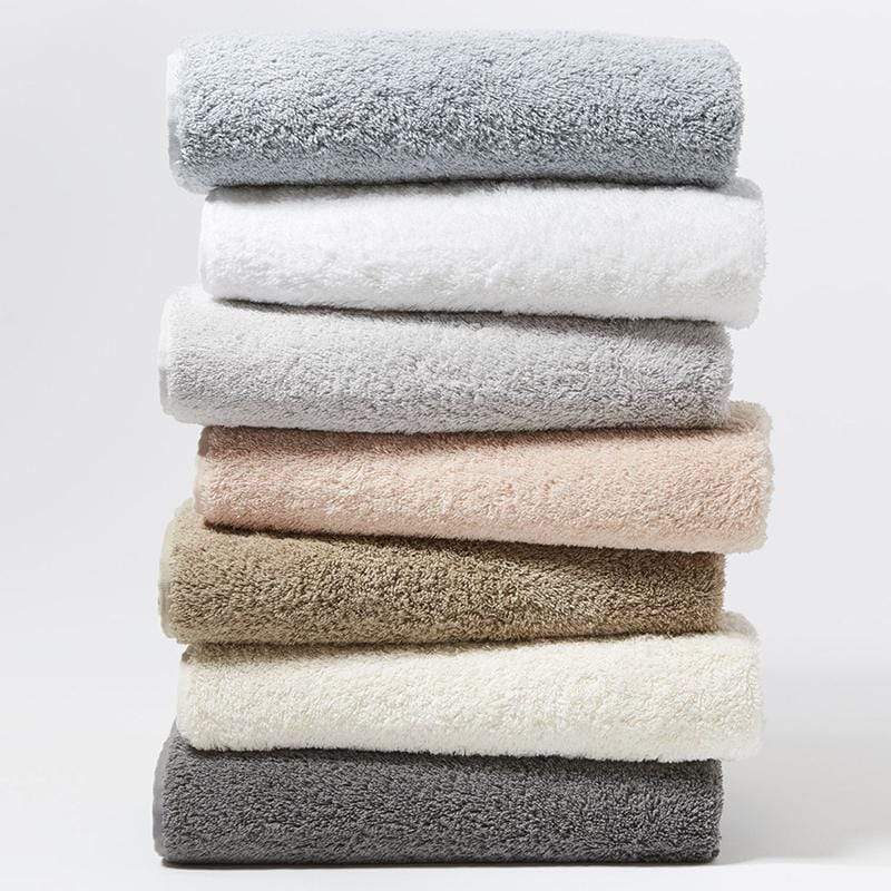 https://meadowblu.com/cdn/shop/products/coyuchi-cloud-loom-organic-towels-bedding-and-bath-14851990683699_3000x.progressive.jpg?v=1674169504