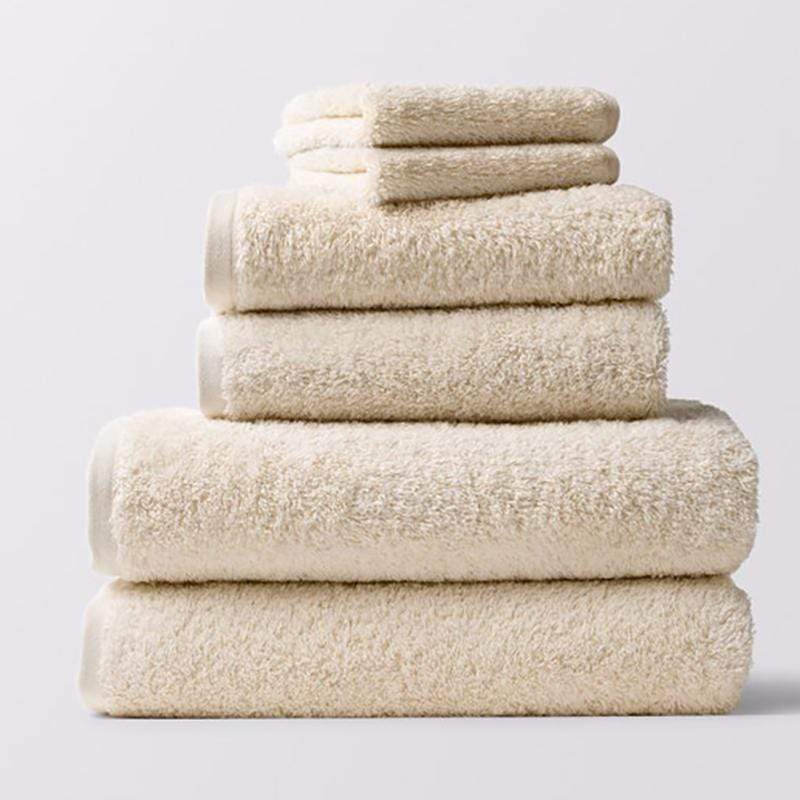 https://meadowblu.com/cdn/shop/products/coyuchi-cloud-loom-organic-towels-bedding-and-bath-coyuchi-1019324-803263044770-28178749915187_1024x1024.jpg?v=1674169504