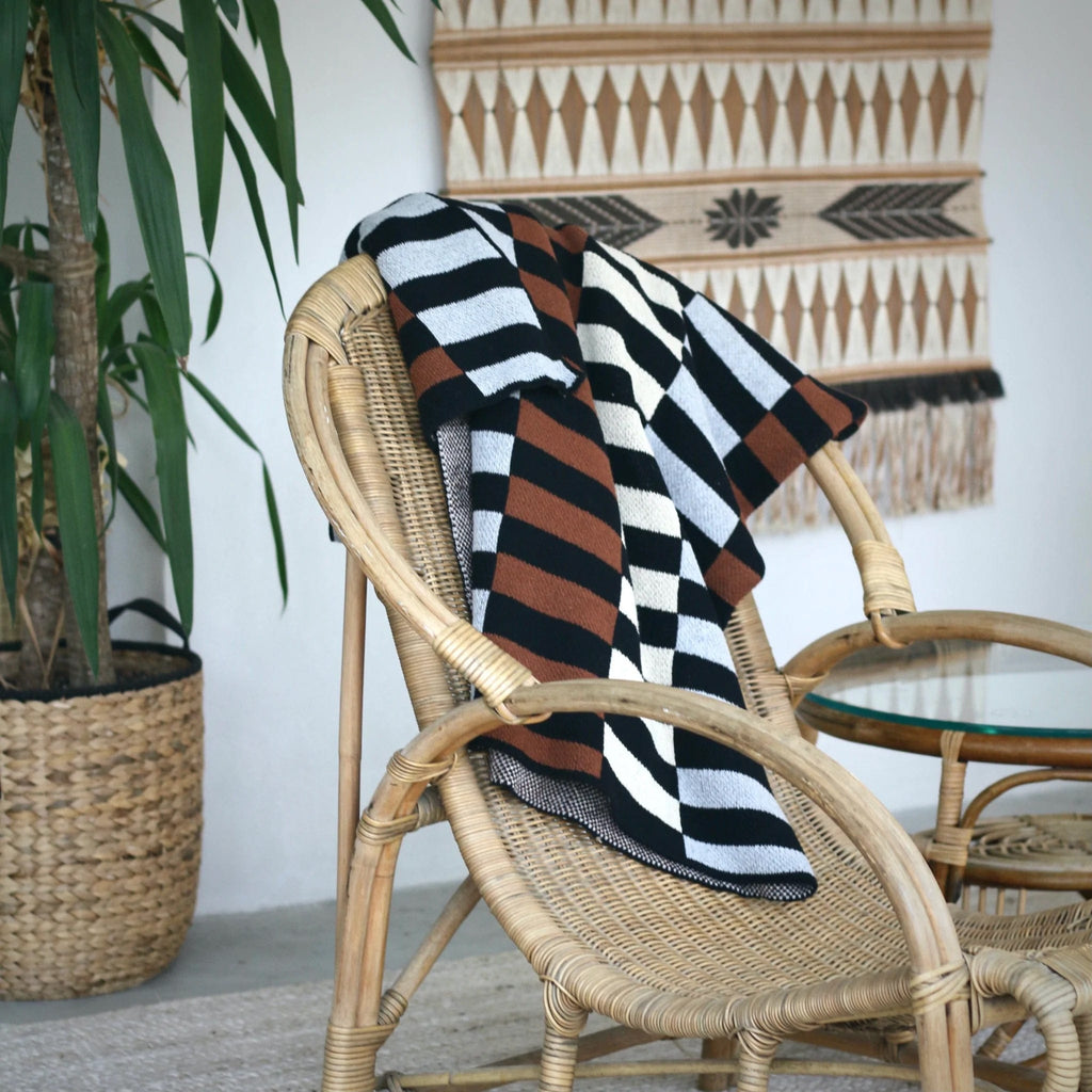 Happy Habitat Lanai Throw Black Cinnamon Dove Linen