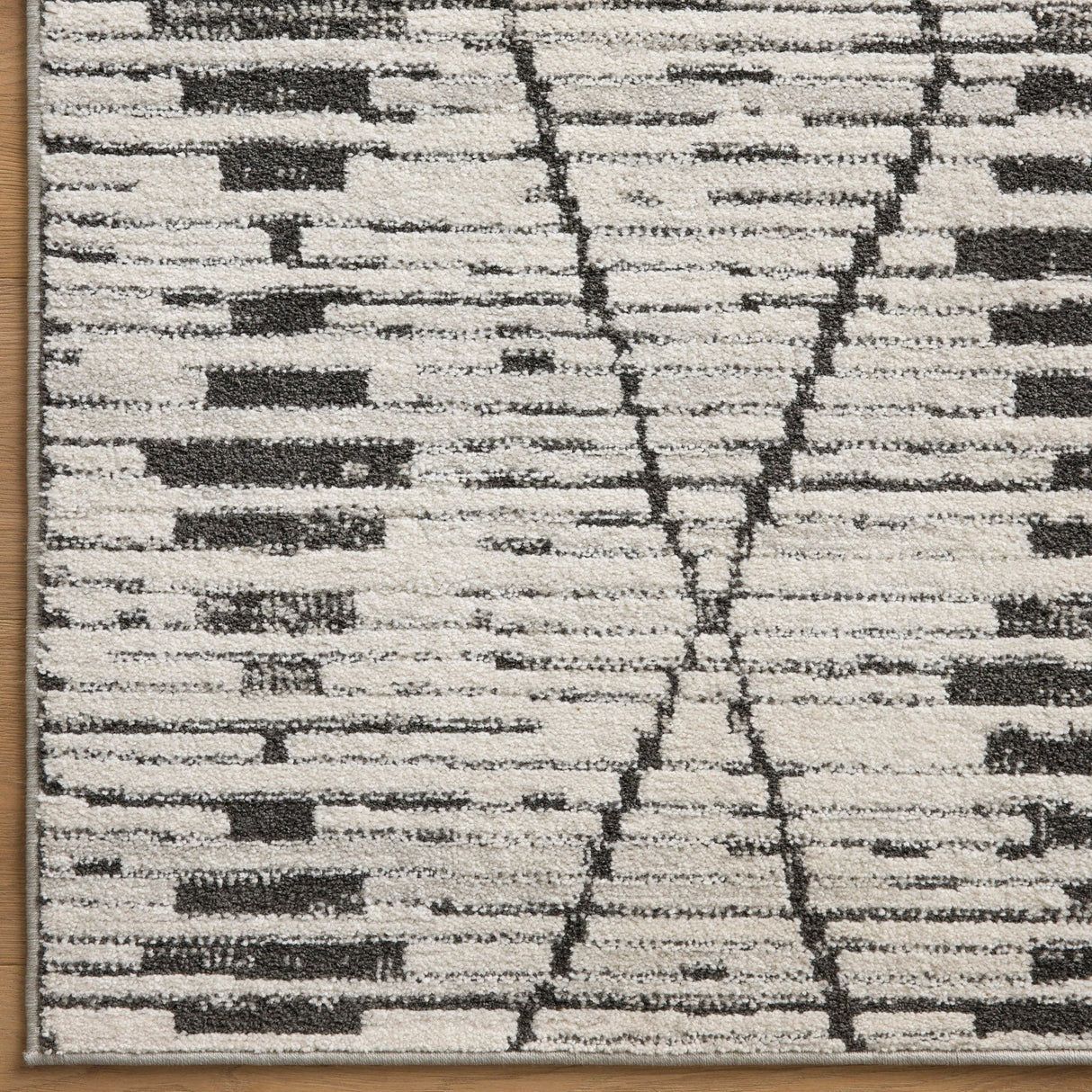 Loloi Kamala Rug - Ivory/Charcoal Rugs